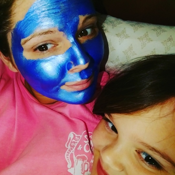 Meet your Posher, Kim - Picture 4 of 8